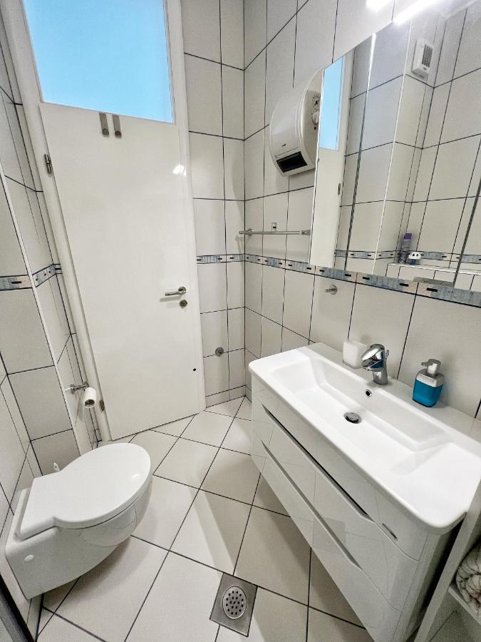 פג Studio Apartma Pag Blue Ocean 1 With Sea View מראה חיצוני תמונה