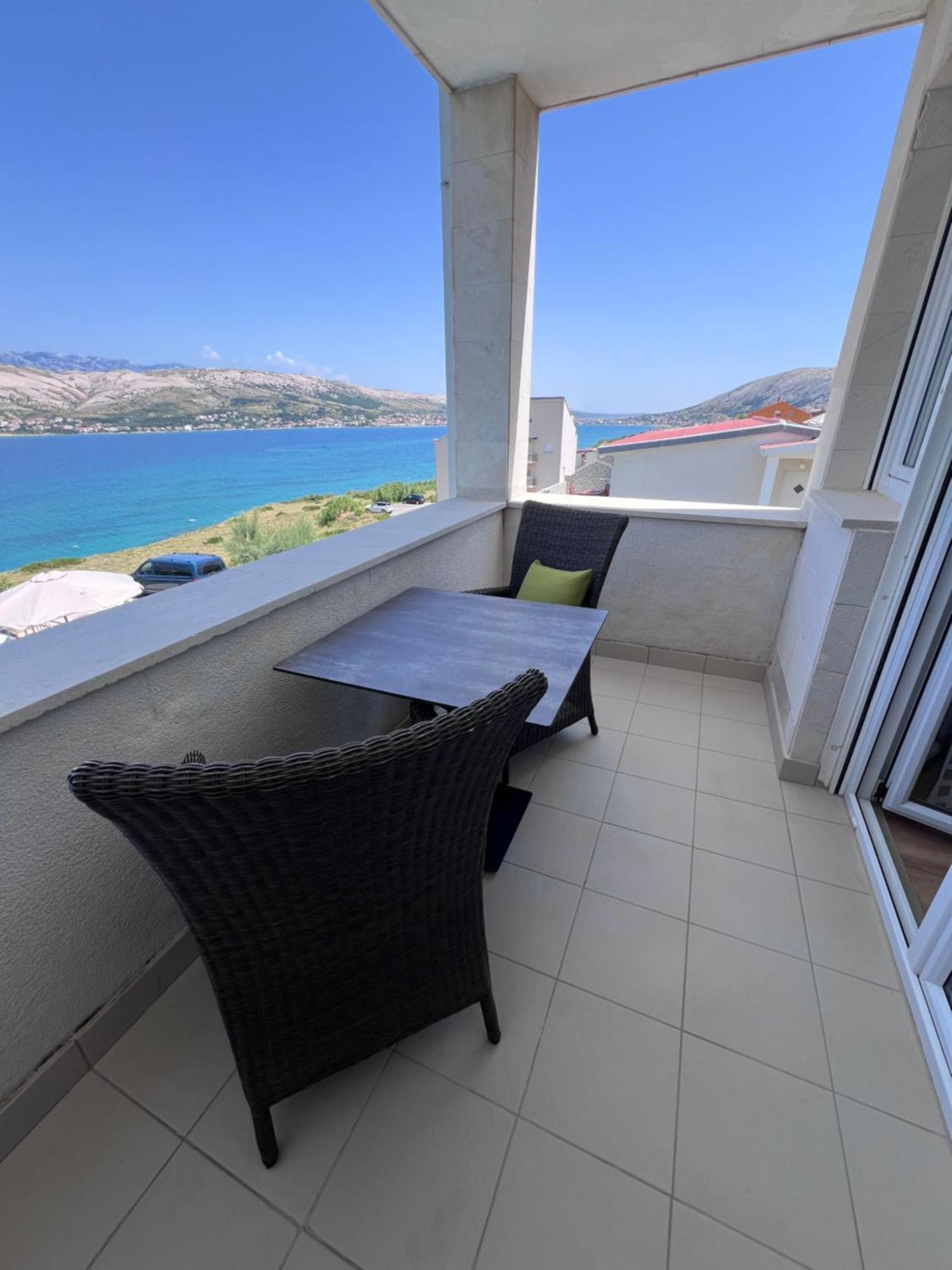 פג Studio Apartma Pag Blue Ocean 1 With Sea View מראה חיצוני תמונה